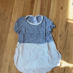 Wilfred blouse with zipper detail.